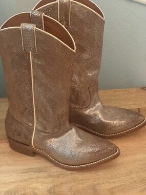 Frye Billy Pull-On Western Boots Metallic Gold Shimmer Size 7.5 NWOT